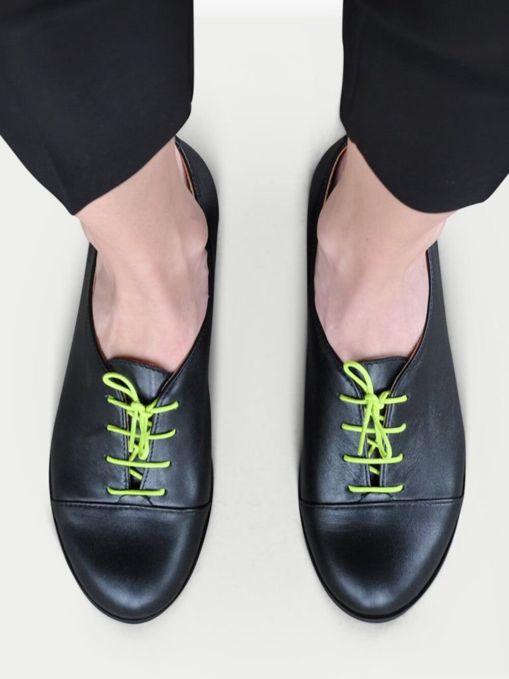 Gatsby - Women's  Black Leather Oxfords